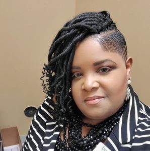 Meet your Posher, Rae